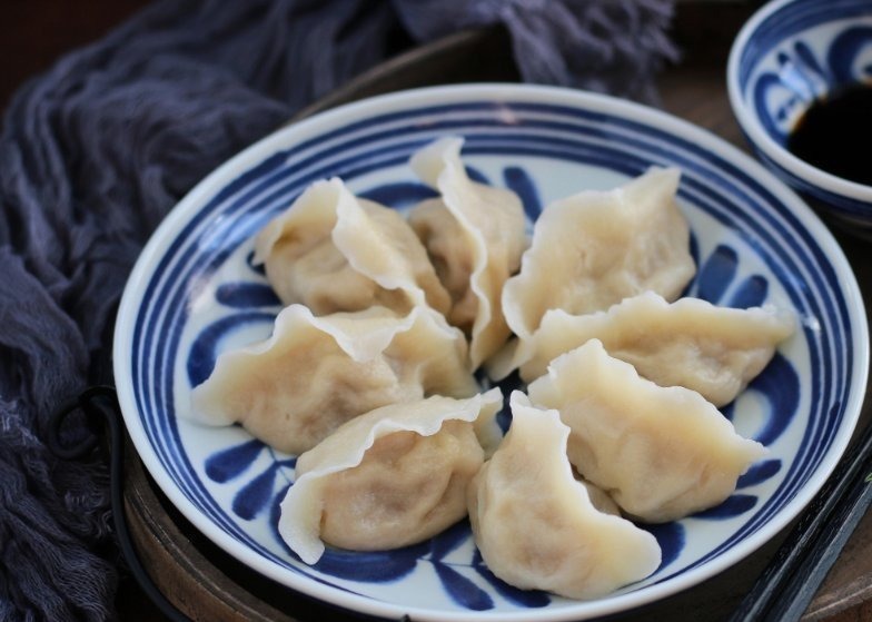做萝卜肉馅的饺子时，记住这1个技巧，萝卜味美不出水