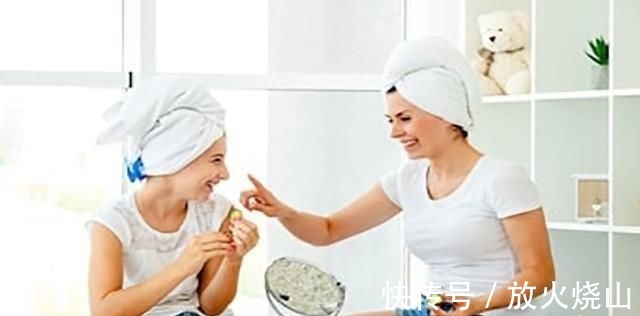 鬼马精灵|妈妈与4岁女儿洗澡时遭质问为什么你有“小翅膀”而我没有