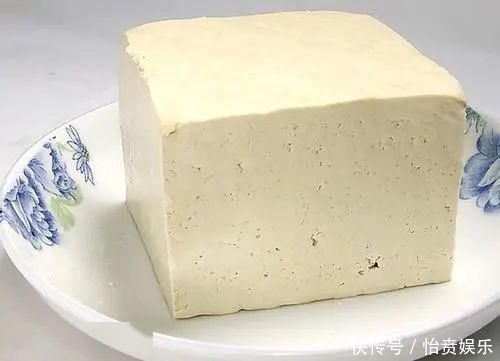 豆腐就得这样做成本不到十块,比肉吃着还香