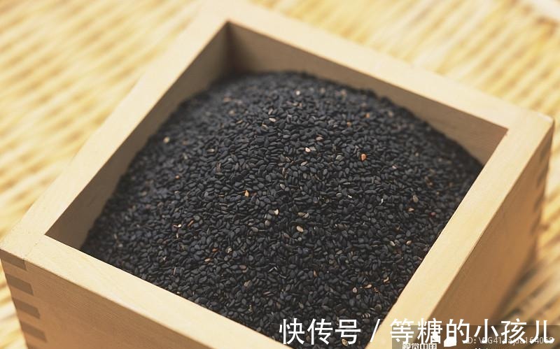 黄酒|普通的黑芝麻, 竟然治好了5种疾病, 这种吃法老中医也推荐！