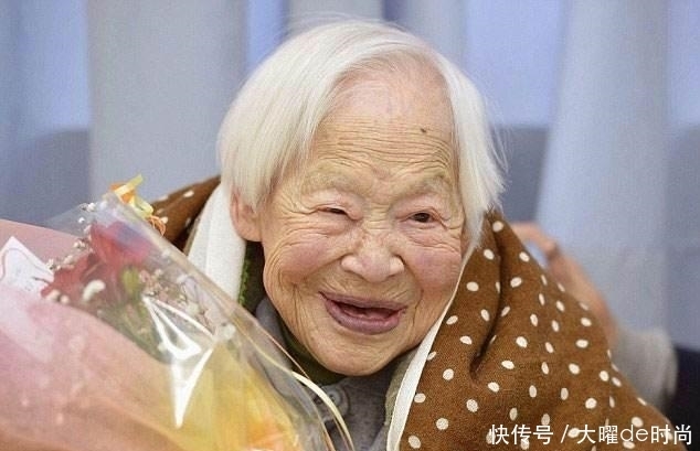 锻炼|不爱锻炼,喜欢吃肉,却长命到112岁,她的长寿秘诀做一事