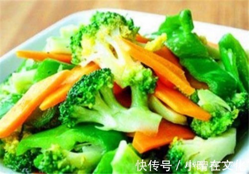 欧米伽3脂肪酸|女性到了40岁,常吃4种食物,美白肌肤,缓解痛经,预防子宫早衰