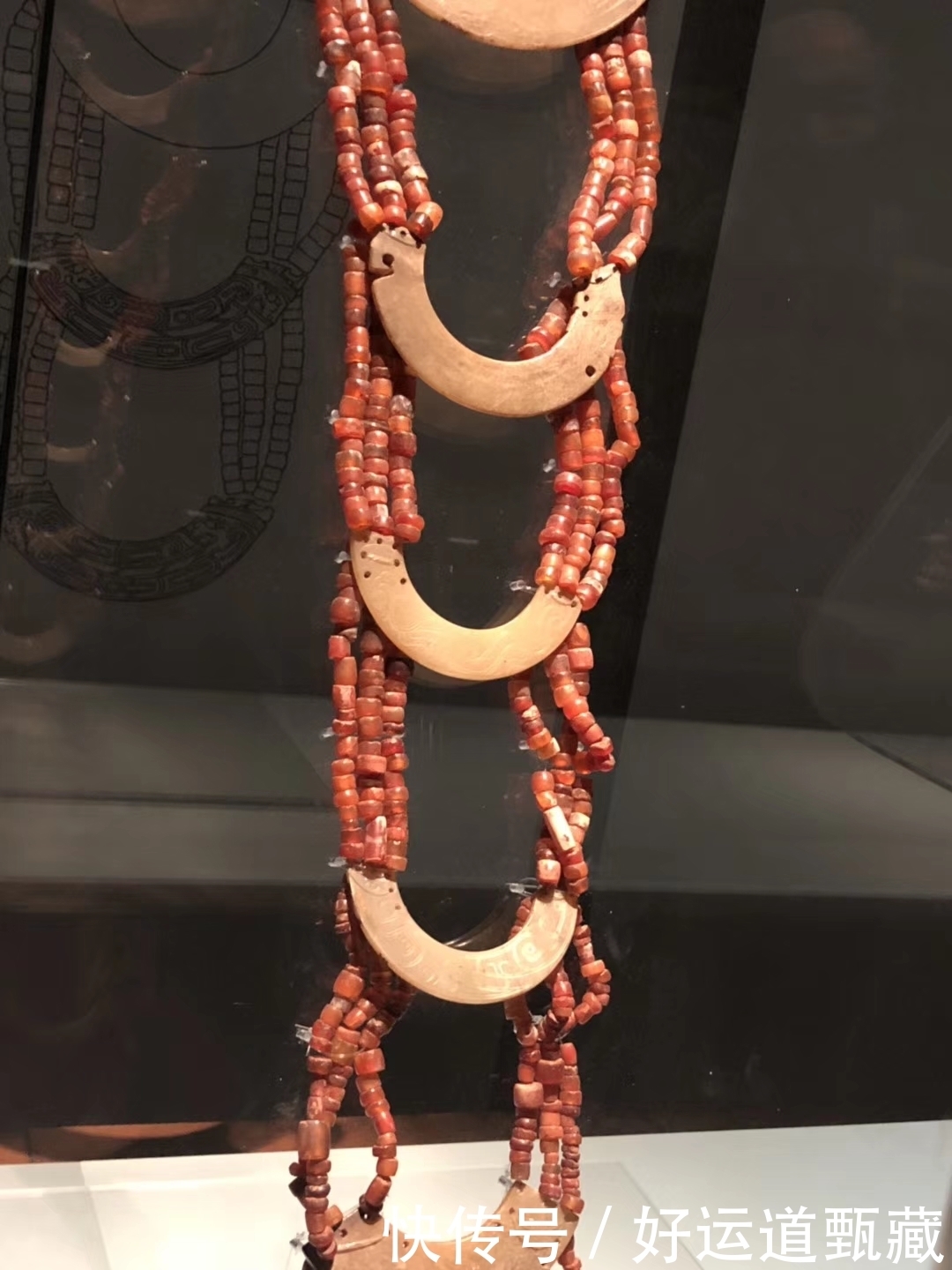 时代|玉佩图案内容丰富,形式多样,雅俗共赏,寄托着美好的愿望