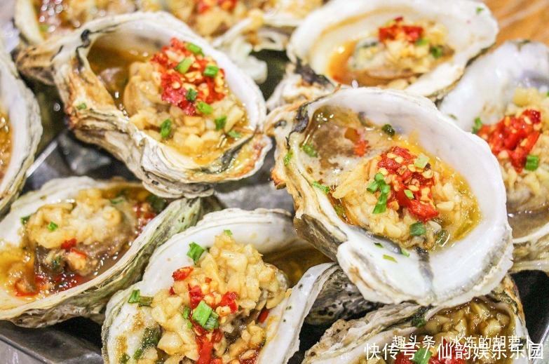 吃饭|老公带同事来家里吃饭,夸俺人美厨艺高,老公不开心了