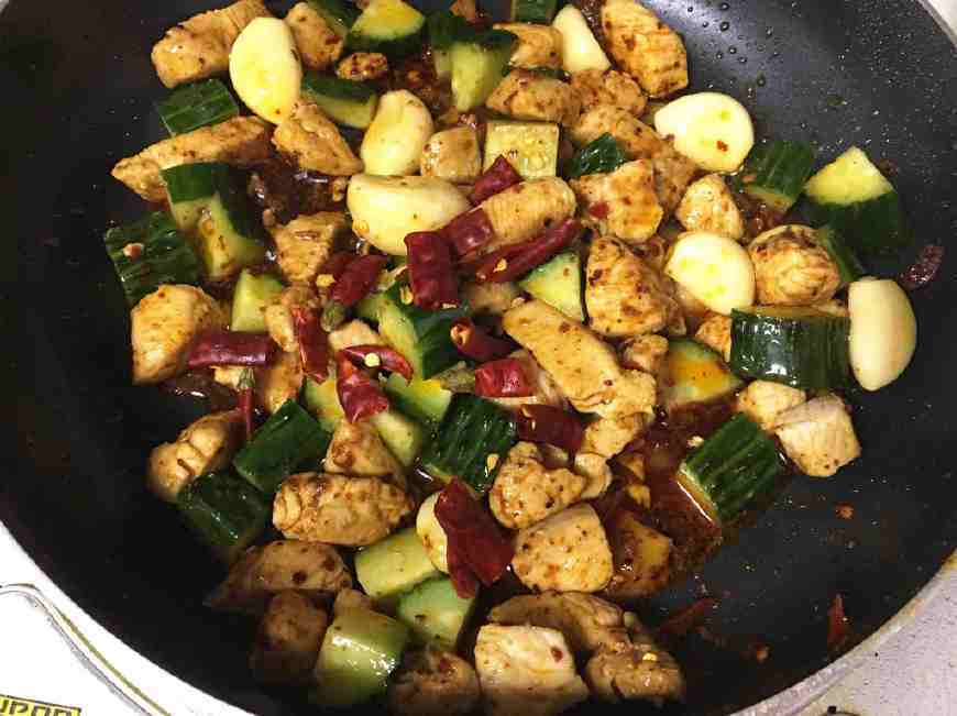 正宗的“宫爆鸡丁”,只要5分钟轻松学会,快来学习一下吧!