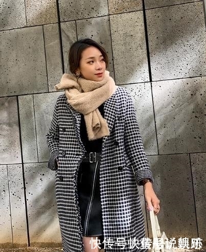 街拍甜美有型的高颜值小姐姐,靓丽出美感的形象,唯美动人