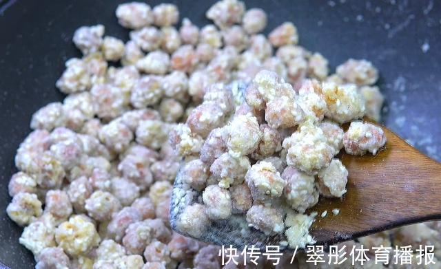 蒜香花生|花生米这样做最好吃,香甜可口,嘎巴酥脆,满满小时候的回忆