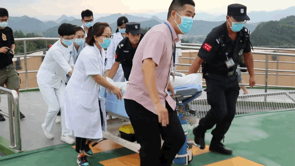 浙二医院|空中救援！丽水70岁患者顺利前往杭州救治~