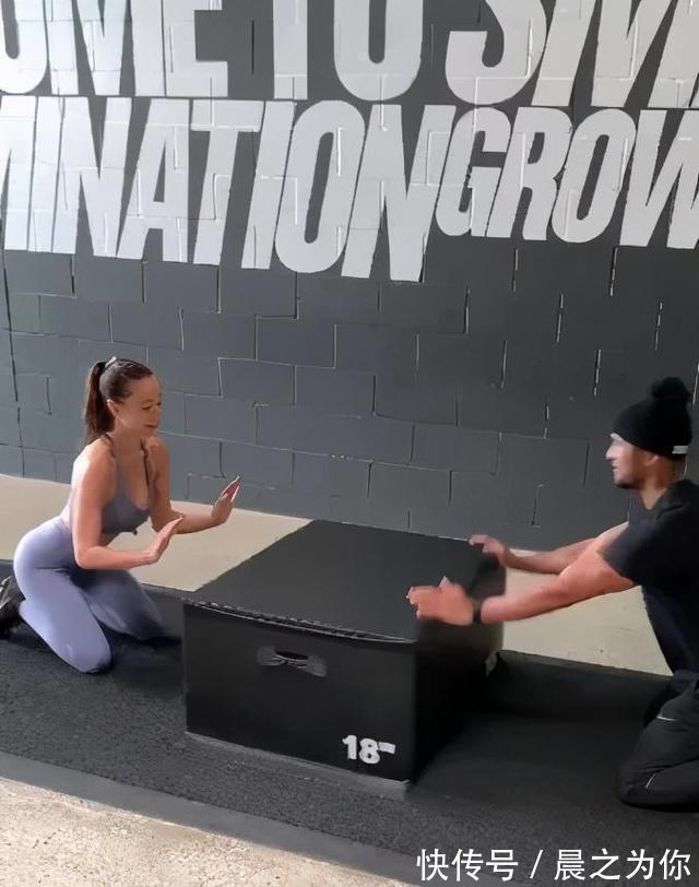 mudd|22岁女孩爱健身,一身沙漏型身材,浑身没有一丝赘肉