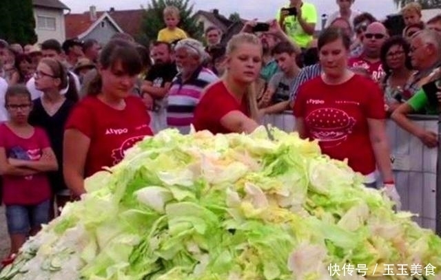 吃掉|商家称吃掉汉堡,就能获得一套超豪华的别墅,没人尝试