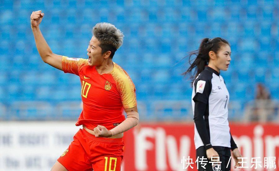 集训|小组赛首轮,中国女足VS台北,队长吴海燕爆冷无缘,背后真相曝光
