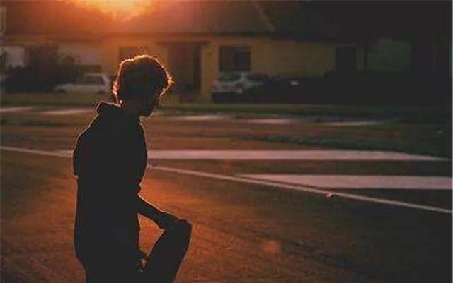 道德感|为什么有的孩子总是被欺负?2大原因要了解,3句真言需传递