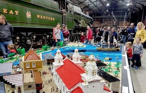 用乐高还原《海贼王》七武海原型“海盗之王”亨利·摩根的故事