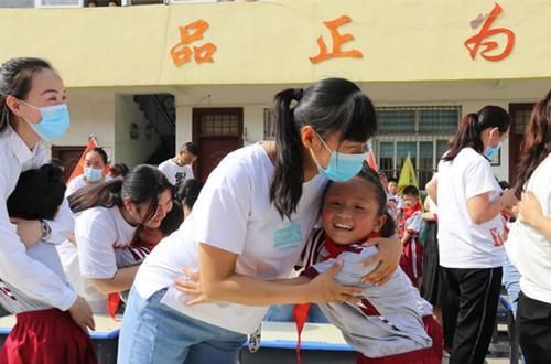 文艺|唐河县第六小学举行庆祝建党一百周年新队员入队仪式暨六一文艺汇演