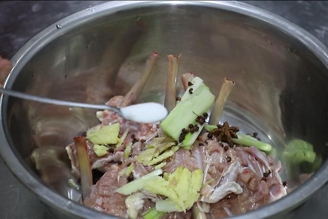 「图解」炸八块的制作方法，鸡腿怎么做好吃