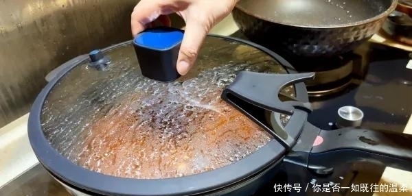 红烧肉|做红烧肉，最忌焯水和用水炖了，教你一招，肥而不腻，太解馋了！