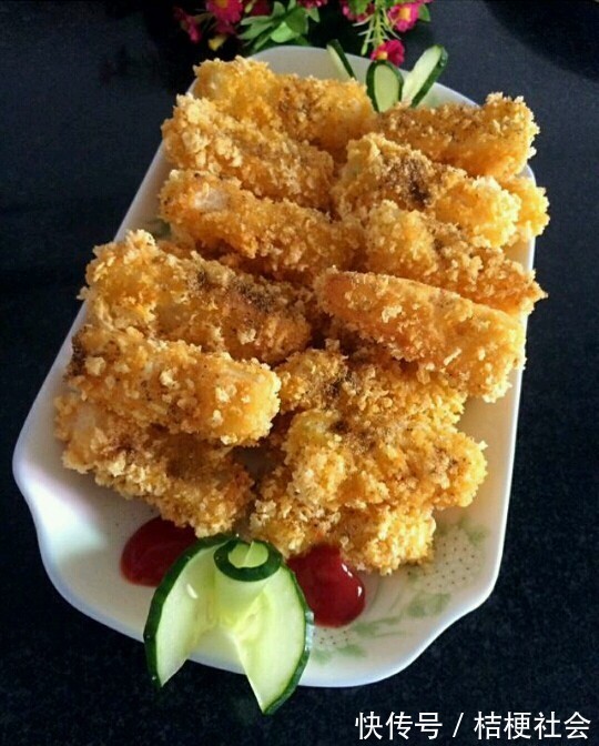 我家隔三岔五就得吃此饼，不放一滴水，比包子好吃，轻松能吃3个