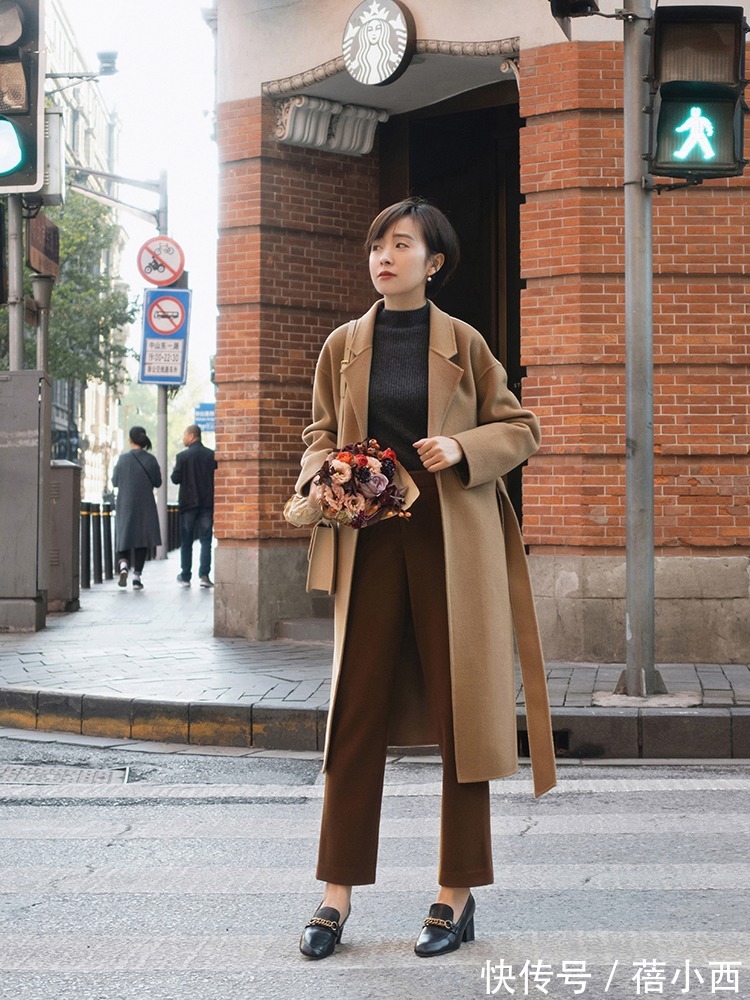 牛津鞋 你的鞋子该换了,今年穿大衣就配这4双,时髦不说还显瘦又显高