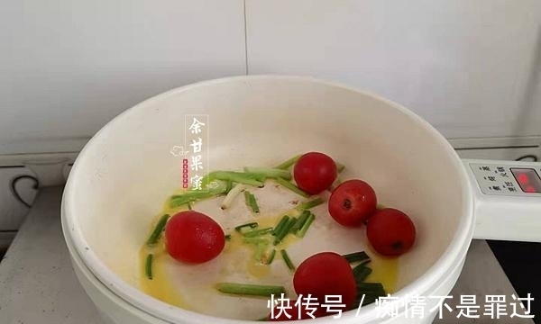 此菜零厨艺,将肉丸子与这食材同搭配,炖一炖上桌,光盘不浪费