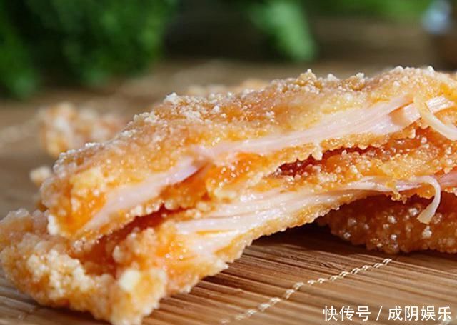 差别|同样是鸡排,肯德基和正新到底有啥差别网友切开后你就知道了