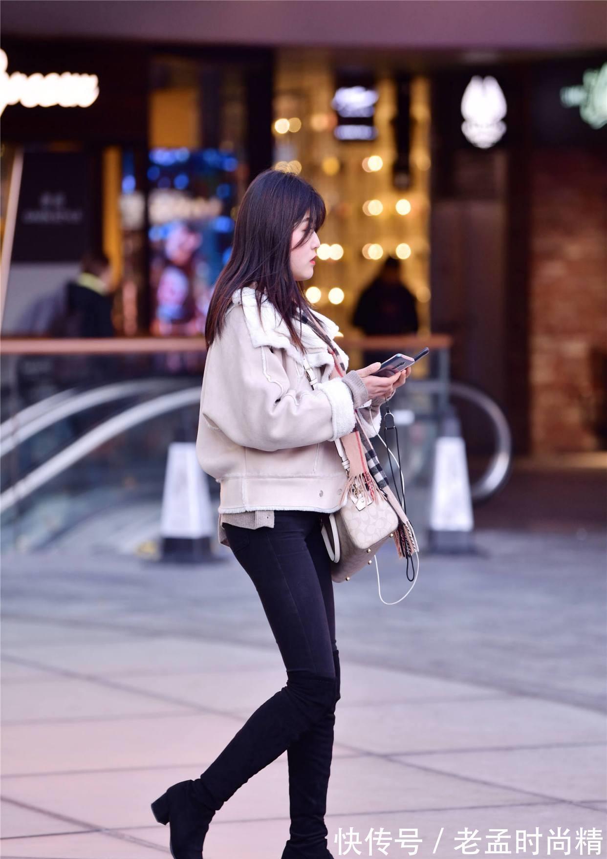 搭配 时尚街区常见的过膝靴,如何在冬季搭配出精致的效果