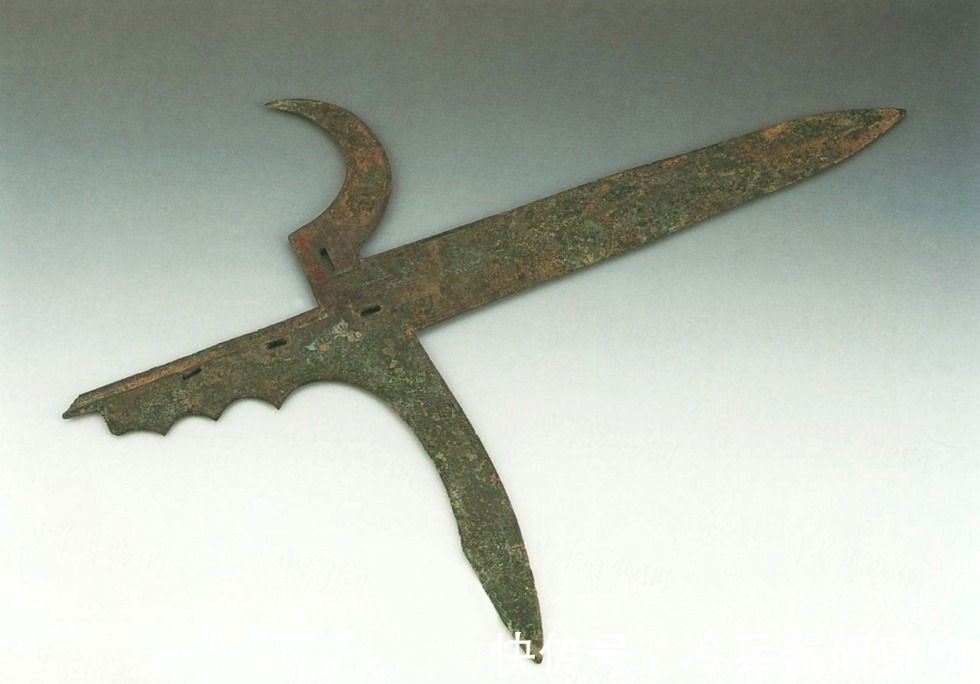 兵器#全长不过1米5的车战利器青铜戈,为何能成为中国最特色的兵器?