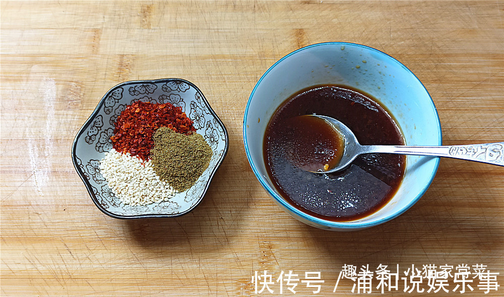 孜然面|教你“香辣鱿鱼”的做法,成菜香辣滑嫩,制作简单,看一遍就会