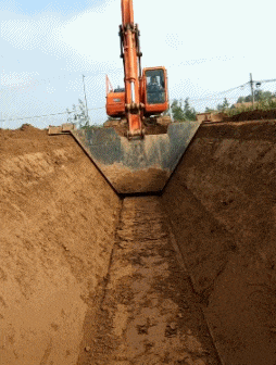 |搞笑GIF:小伙子,别在大人面前耍技,你要知道姜还是老的辣