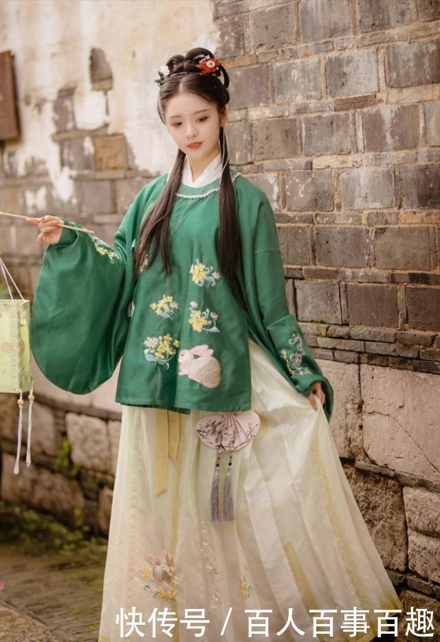 明制汉服|秋天该选什么形制的汉服选这4套“明制”准没错,优雅又华丽