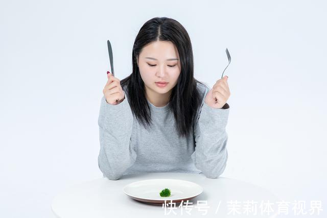 卵巢早衰|月经总是提前来？是好是坏？40岁后的女人，不妨花时间了解下