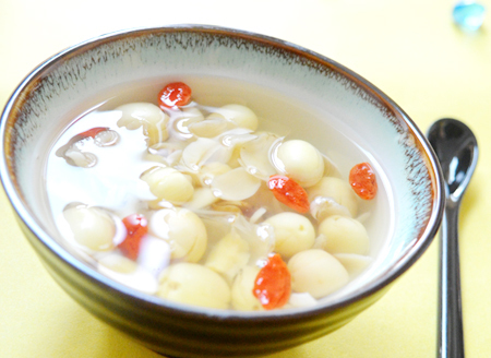 枸杞子|女人要想气色好,一定要常喝这6款汤水!营养师让你远离黄脸婆