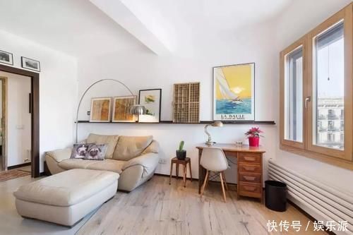 电视背景墙|把书桌放进客厅，没有书房的小户型，没理由不这样做