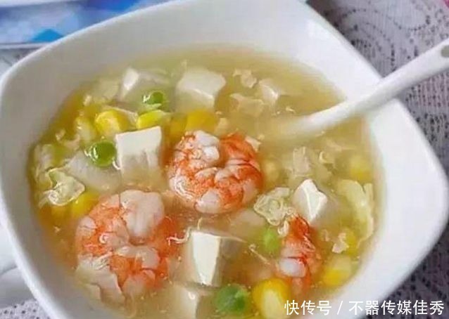 做法|美食推荐:鲜椒鸡,蛋花豆腐羹,香辣豆腐,芝麻小汉堡的做法