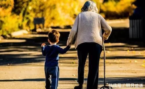 教育方式|为什么很多孩子工作后不愿意回家，而且混得越好越不想见父母？