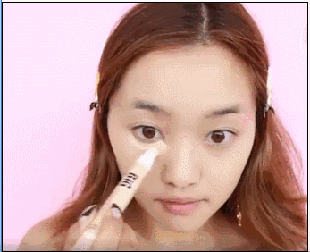 散粉|女人再忙也要记住:出门化淡妆!教你7个正确步骤,简单又好看