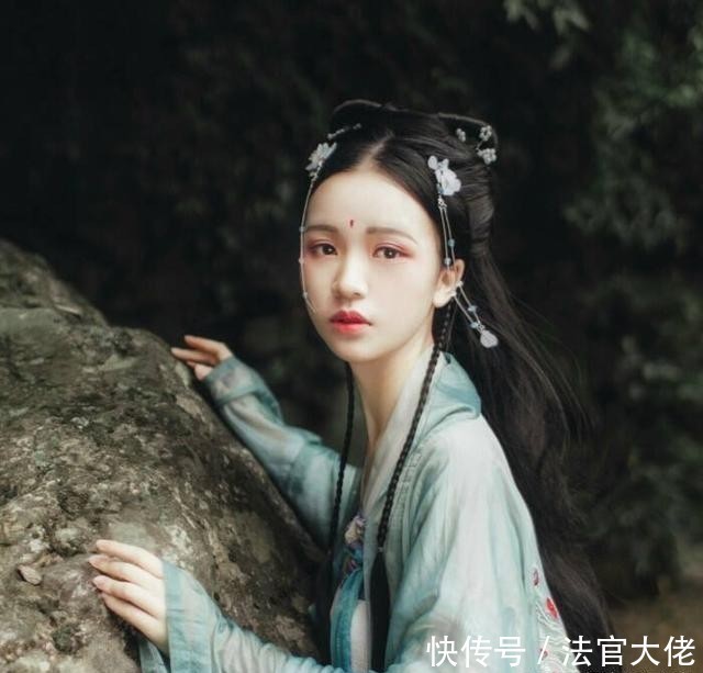 新家|空间:祖母留的檀木梳子是空间,堆满奇珍异宝,做农女也不愁了