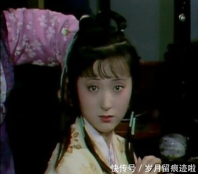 探春|林黛玉进贾府吃的第一顿饭,曹雪芹用300字写出了3万字的内涵