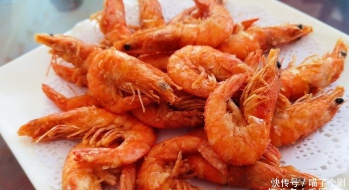 朋友圈|父亲过寿,5个闺女来祝寿,一桌饭菜在朋友圈火了,网友:真有福