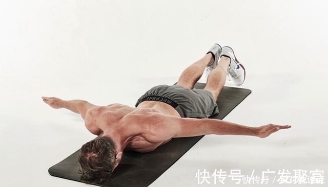 地面|10个动作从每个角度精准燃爆你的腹肌,让你的腹部赘肉无处藏身