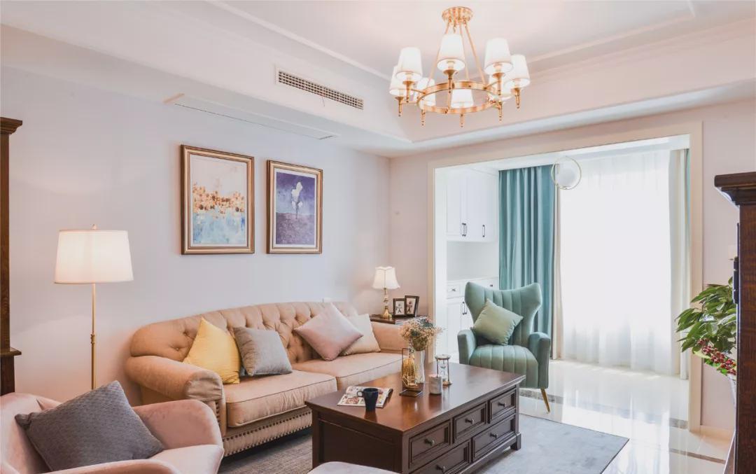 齐家云云|142平美式四居室,户型方正,色调浪漫又温馨,以后有房也这样装