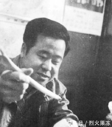 红高粱家族$为吃饺子开始写作,成名后被女粉丝追求,莫言:我早认定糟糠之妻