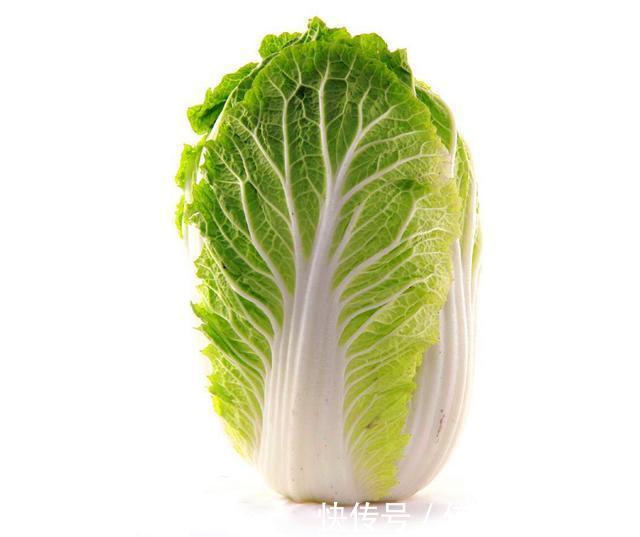 秋季买白菜,挑选大棵的还是小棵的?老菜农教你三招,鲜嫩又好吃