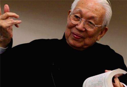 风水大师蔡伯励曾对李嘉诚说“你亡妻死得惨”,就得了200万