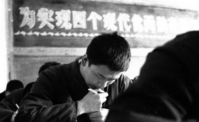 清华|44年前的高考试题曝光，现在的学渣考生都迷之自信：容易，上清华都没问题