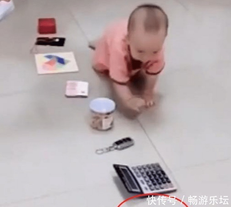爸爸|“这下可完了!”,爸爸让儿子“抓周”,孩子却径直爬向这东西