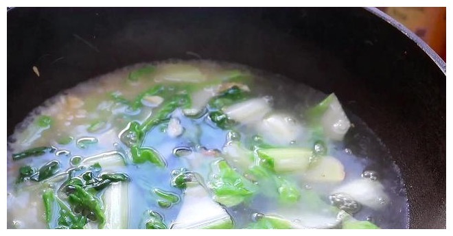 1颗白菜,2块钱豆腐,天冷家人最爱吃的做法,给红烧肉也不换