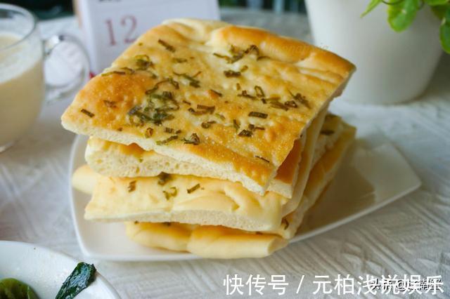 面包|我把面包做成了大饼,女儿却说特别好吃,早餐吃了两大块