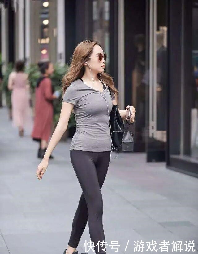 裙子|打底裤也有了反转,抛弃了裙子的“束缚”,对修身更加游刃有余