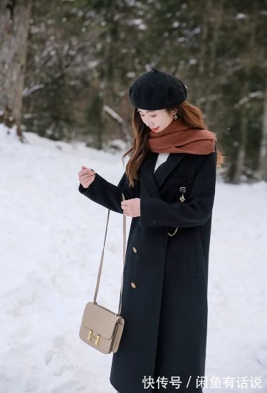 高级感|女人40岁后穿搭要做减法,记住这3个关键点,时髦还有高级感