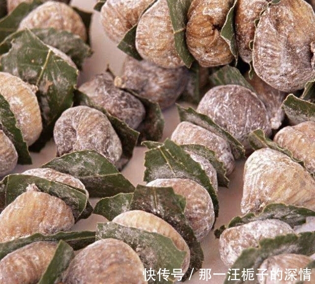 不管抽不抽烟，男人一旦上年纪，要常吃这类食物，腰腿有劲不显老